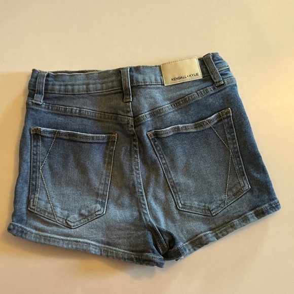 Kendall & Kylie Blue Jean Shorts Size 5/27 - Picture 2 of 7